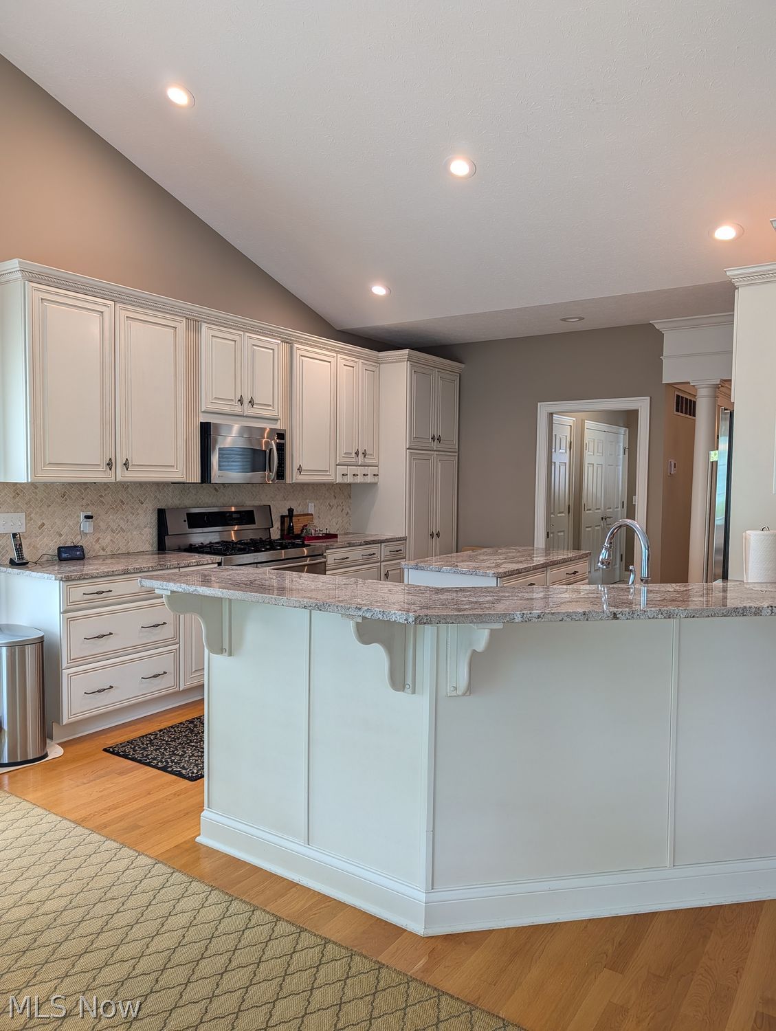 543 Honeysuckle Lane Chagrin Falls OH 44023