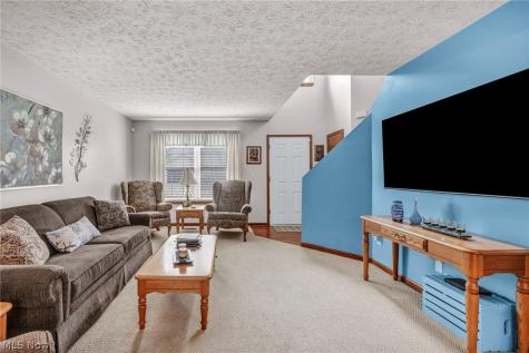 6472 Monroe Lane North Ridgeville OH 44039
