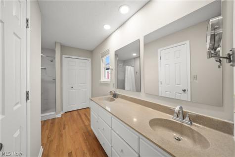 2573 Sandy Lake Road Ravenna OH 44266