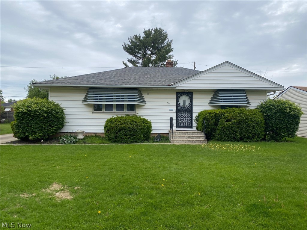 19601 Mayfair Lane Warrensville Heights OH 44128
