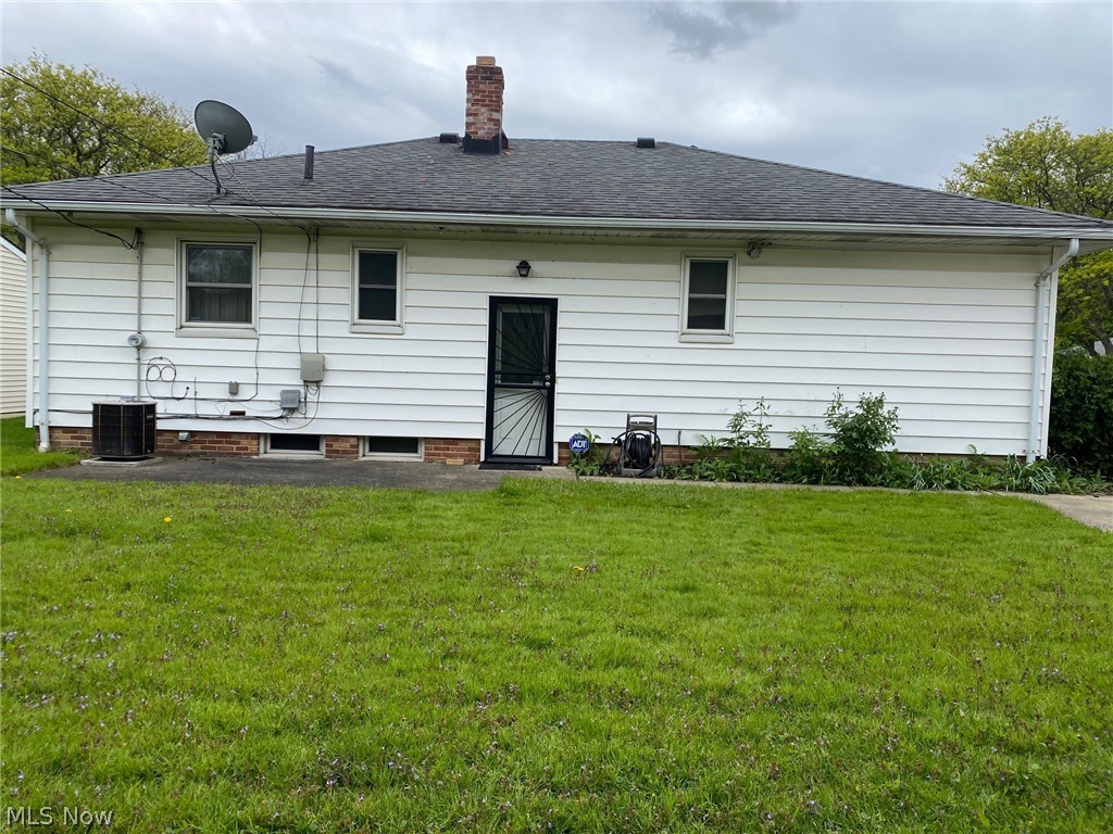 19601 Mayfair Lane Warrensville Heights OH 44128