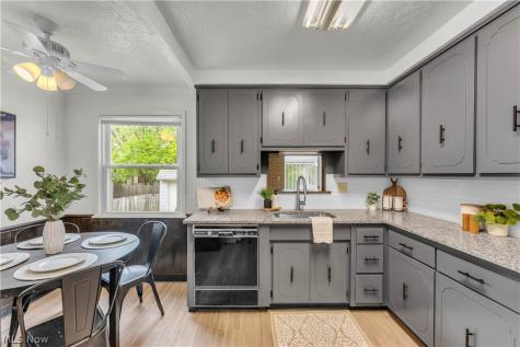 4107 Charlton Road South Euclid OH 44121