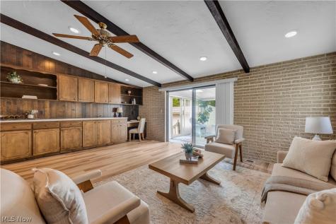 4107 Charlton Road South Euclid OH 44121