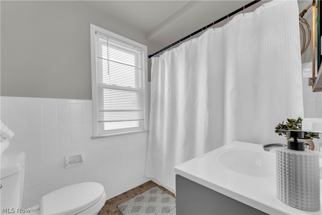 4107 Charlton Road South Euclid OH 44121