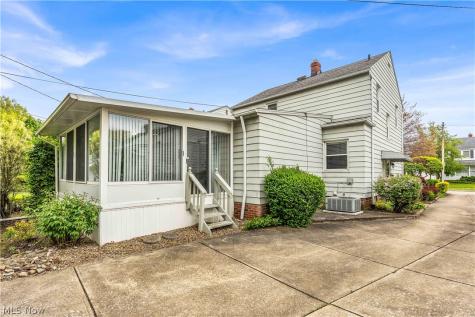 4107 Charlton Road South Euclid OH 44121