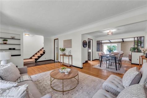 4107 Charlton Road South Euclid OH 44121