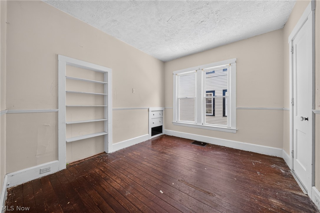 703 W Main Street Conneaut OH 44030