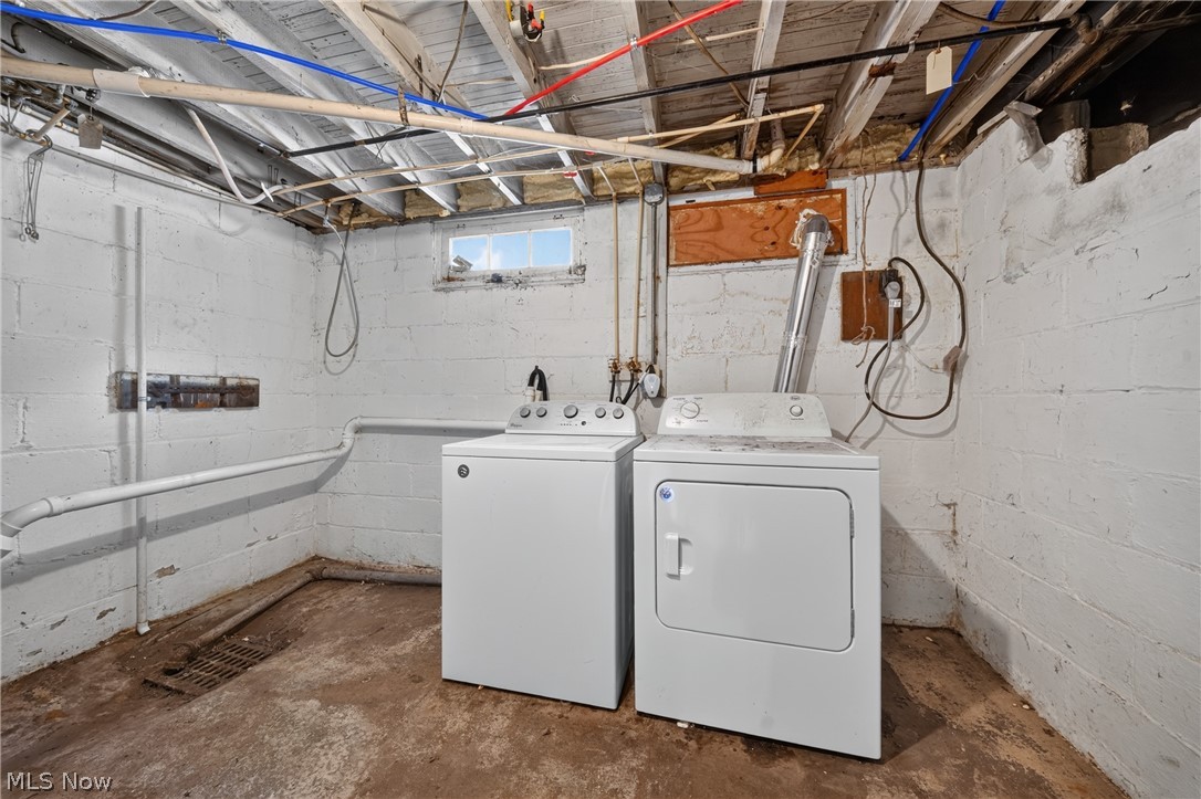 703 W Main Street Conneaut OH 44030