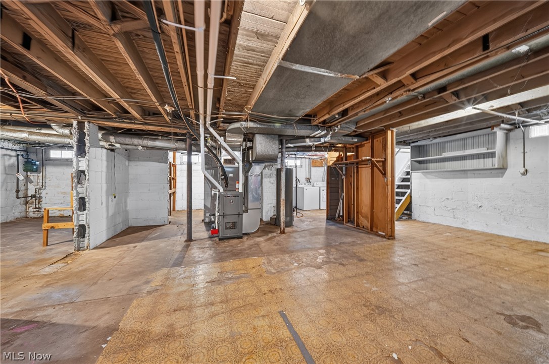 703 W Main Street Conneaut OH 44030