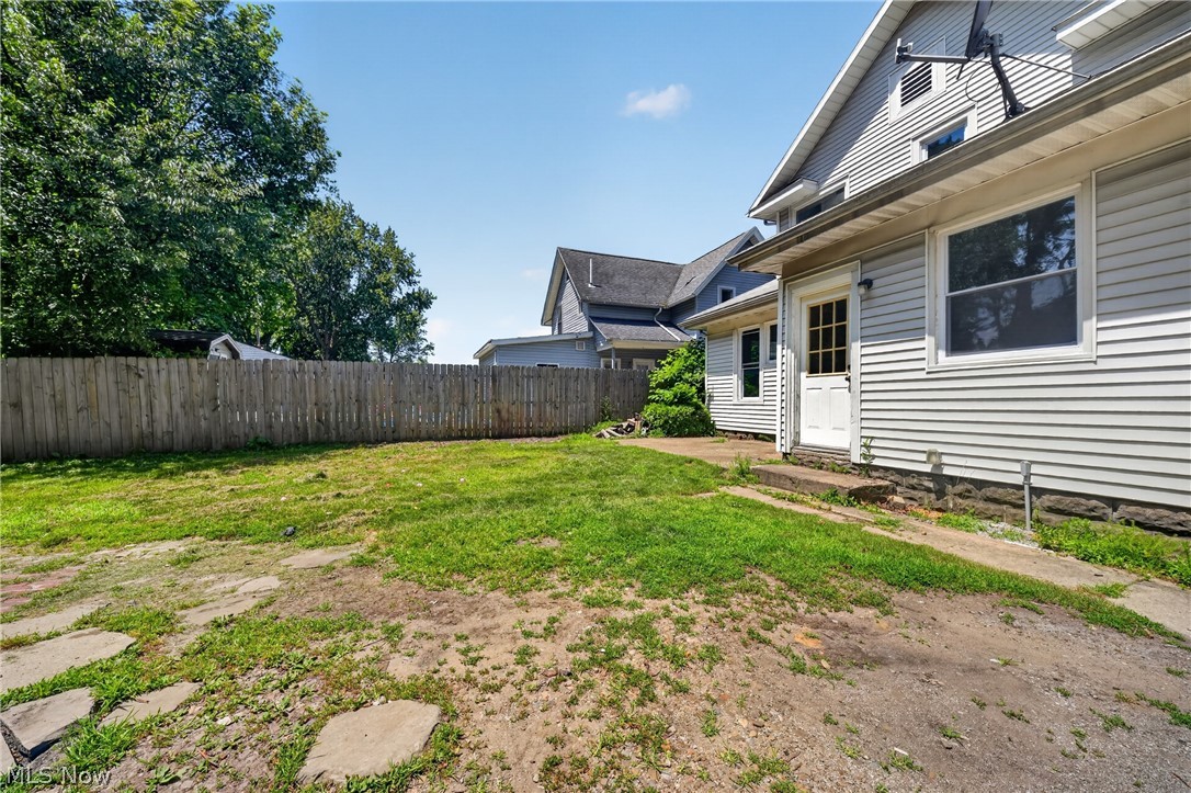 703 W Main Street Conneaut OH 44030