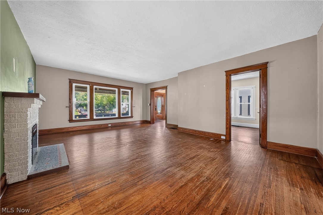 703 W Main Street Conneaut OH 44030