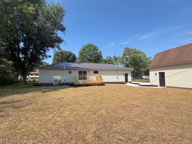 11349 East Avenue NE Sandyville OH 44671