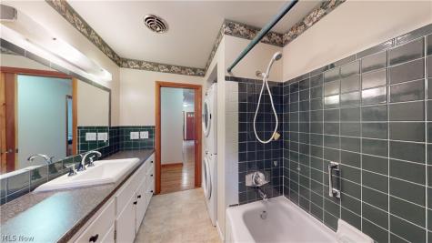 303 Keeler Drive Marietta OH 45750