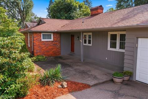 303 Keeler Drive Marietta OH 45750