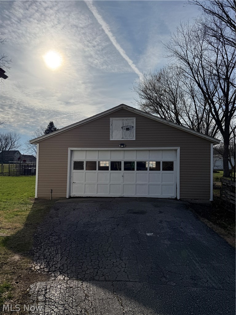 38 Pleasant Street Wakeman OH 44889