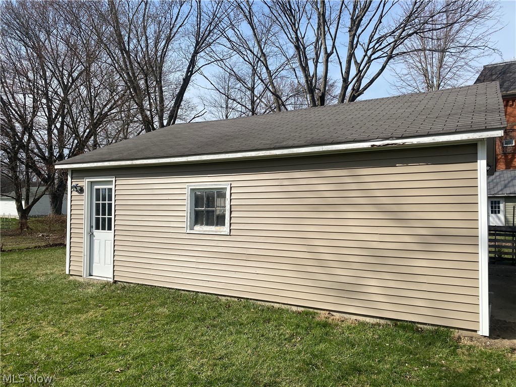38 Pleasant Street Wakeman OH 44889