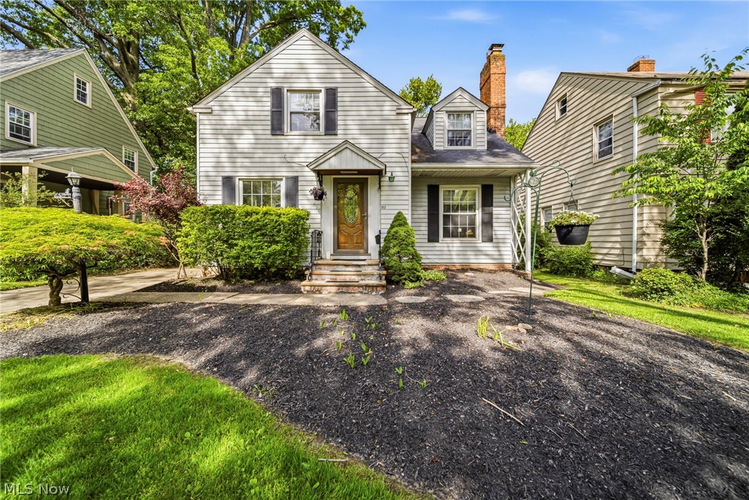 852 Englewood Road Cleveland Heights OH 44121
