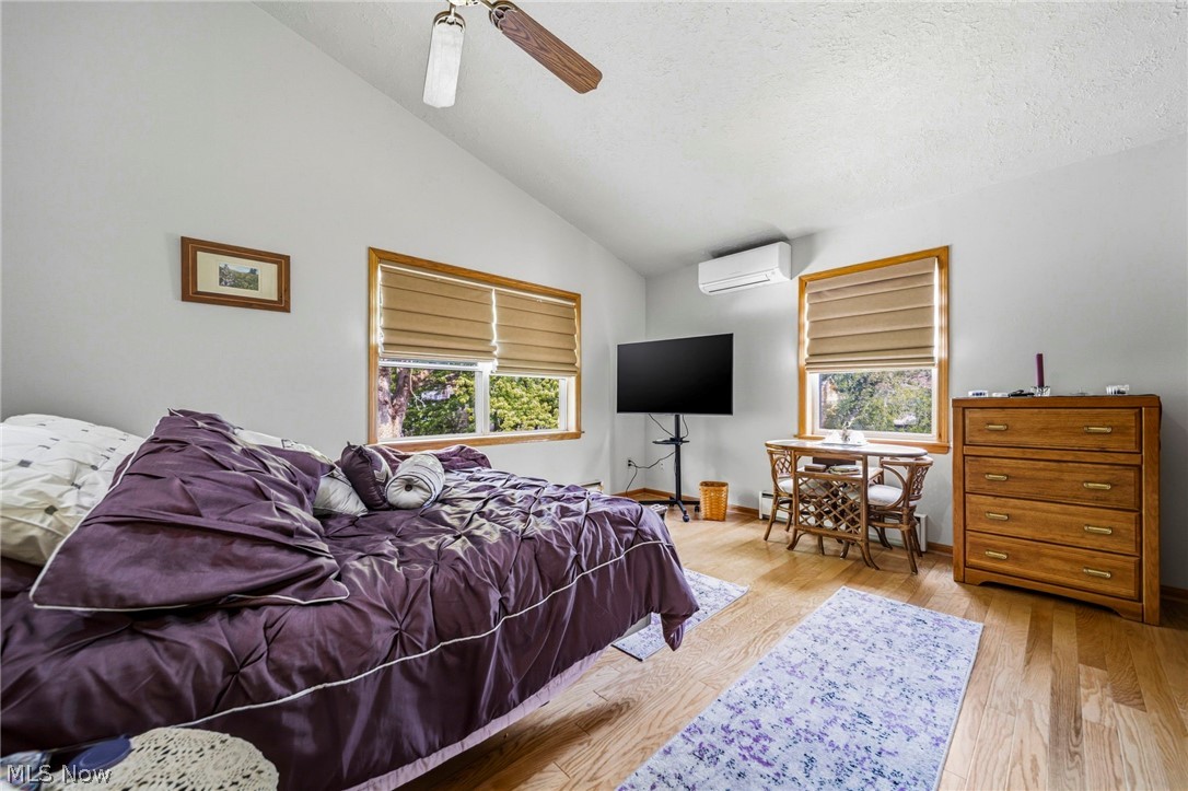 852 Englewood Road Cleveland Heights OH 44121