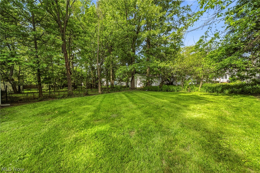 852 Englewood Road Cleveland Heights OH 44121