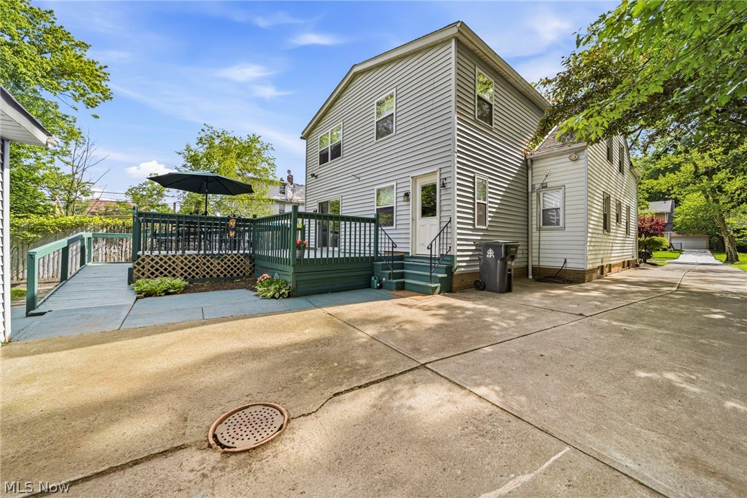 852 Englewood Road Cleveland Heights OH 44121