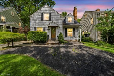 852 Englewood Road Cleveland Heights OH 44121