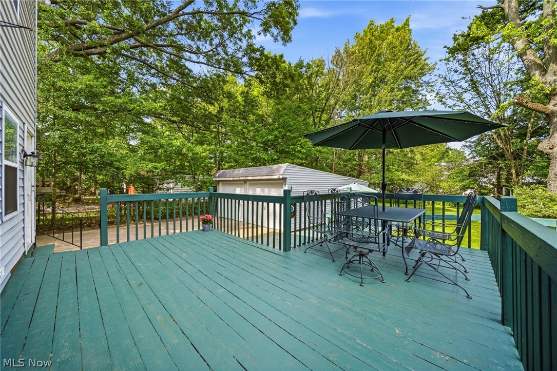 852 Englewood Road Cleveland Heights OH 44121