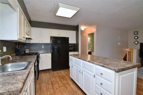 5454 Barton Road North Olmsted OH 44070