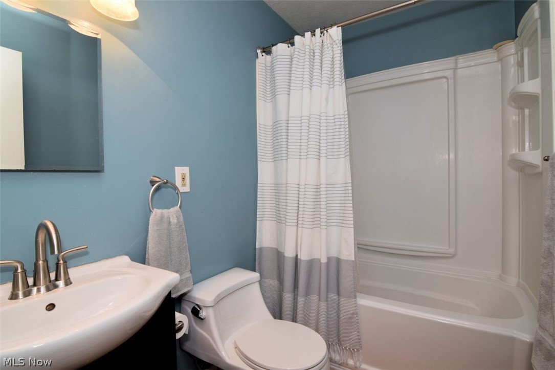 5454 Barton Road North Olmsted OH 44070