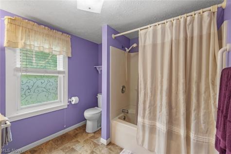 41 W Marion Street Doylestown OH 44230
