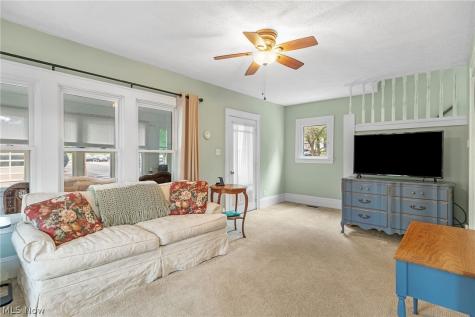 41 W Marion Street Doylestown OH 44230