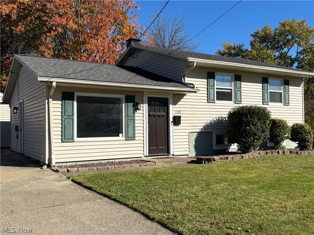 2209 Santom Road E Stow OH 44224