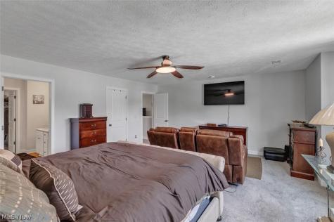 110 Harvest Way Elyria OH 44035
