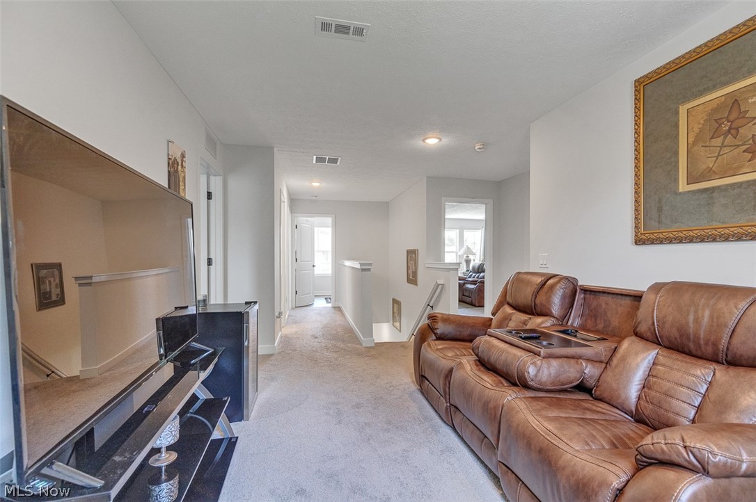 110 Harvest Way Elyria OH 44035
