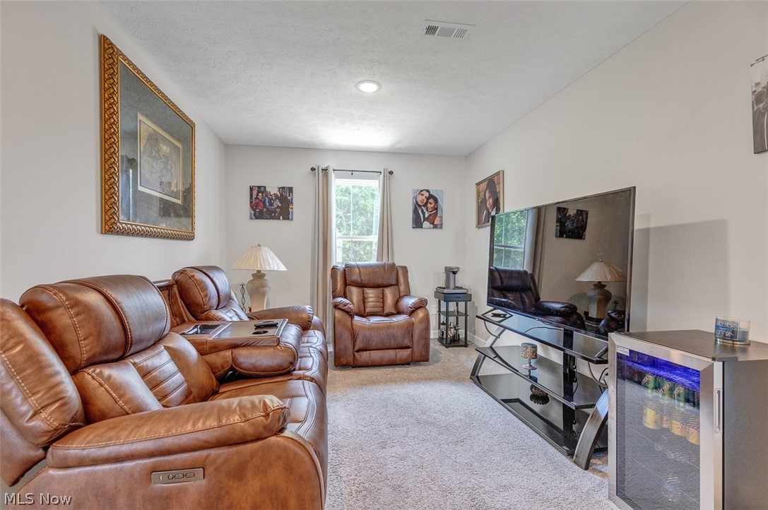 110 Harvest Way Elyria OH 44035
