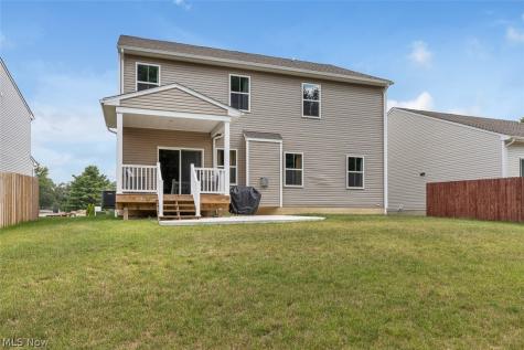 110 Harvest Way Elyria OH 44035