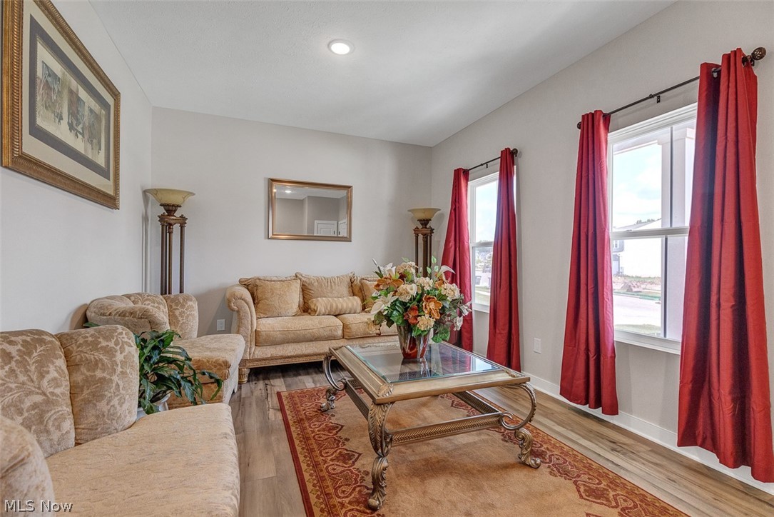 110 Harvest Way Elyria OH 44035