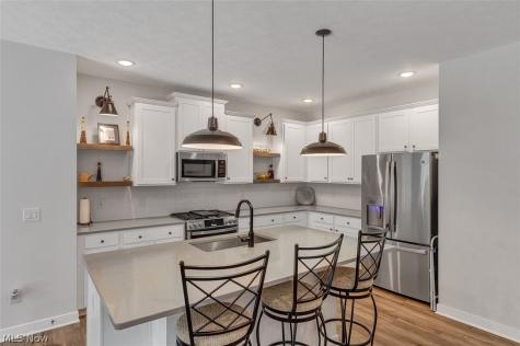 110 Harvest Way Elyria OH 44035