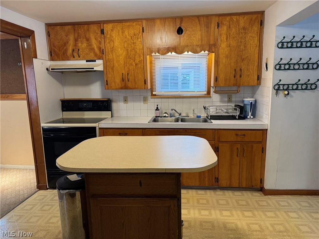 2160 Ingersoll Drive Akron OH 44320