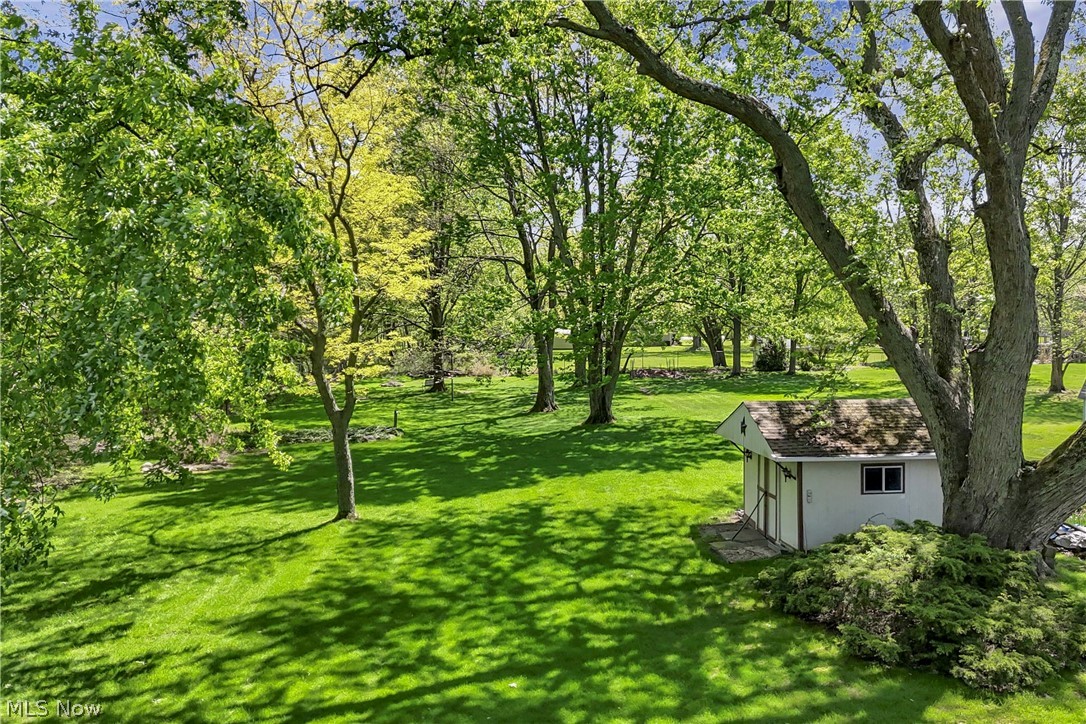 8089 Wesley Drive Strongsville OH 44136