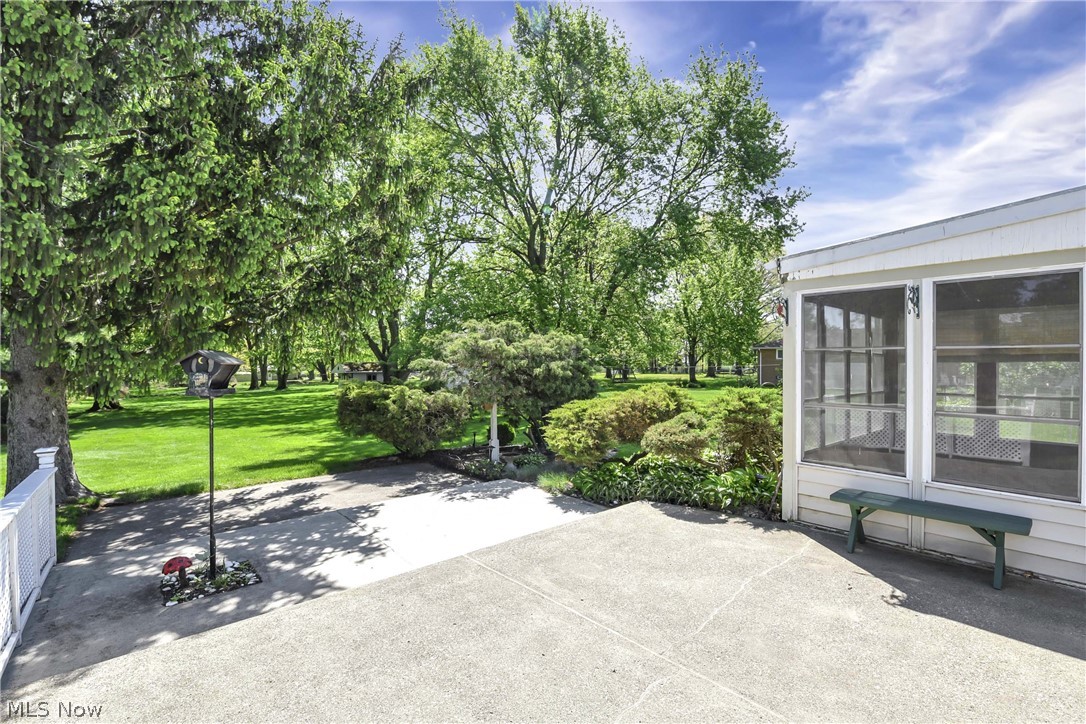 8089 Wesley Drive Strongsville OH 44136