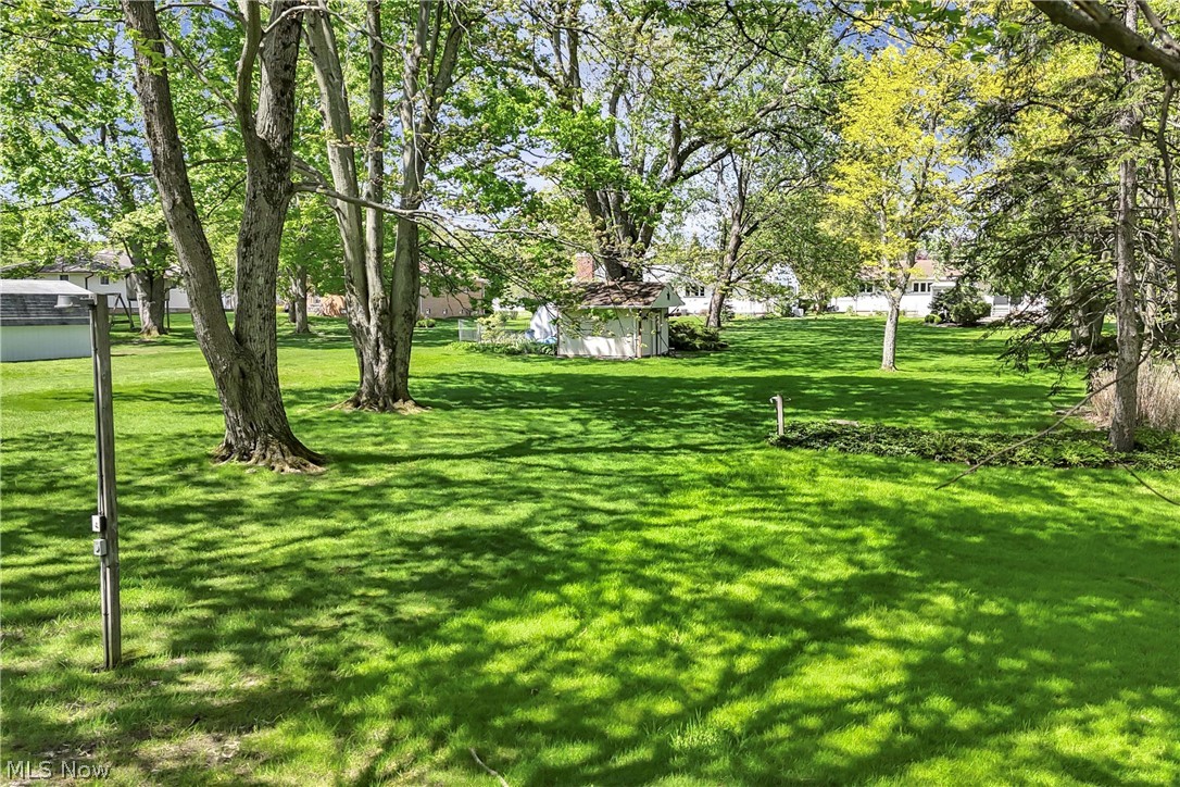 8089 Wesley Drive Strongsville OH 44136