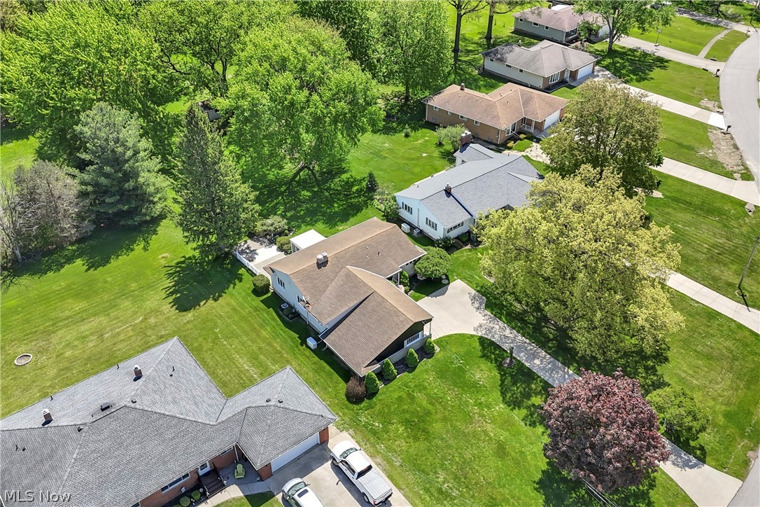 8089 Wesley Drive Strongsville OH 44136