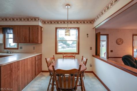 4124 Coral Gables Drive Parma OH 44134