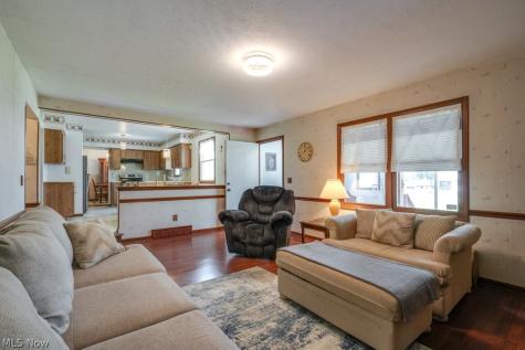 4124 Coral Gables Drive Parma OH 44134