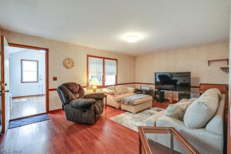 4124 Coral Gables Drive Parma OH 44134