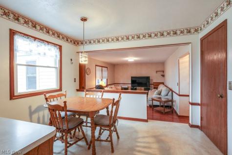 4124 Coral Gables Drive Parma OH 44134