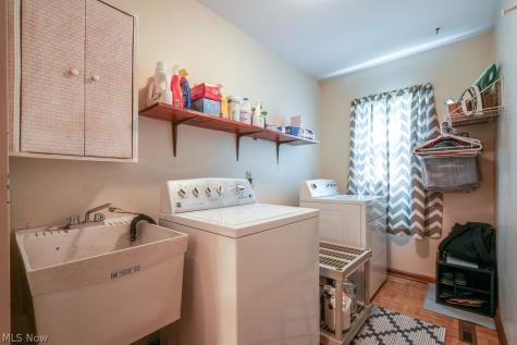 4124 Coral Gables Drive Parma OH 44134