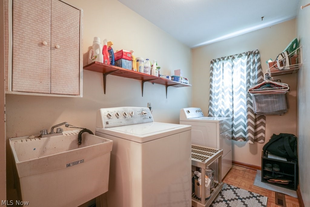 4124 Coral Gables Drive Parma OH 44134