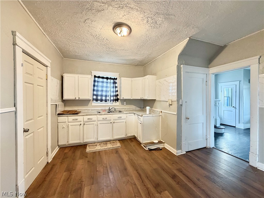 2909 Denver Avenue Lorain OH 44055