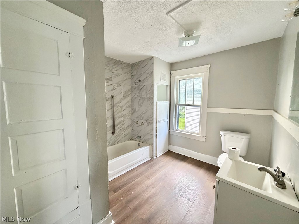 2909 Denver Avenue Lorain OH 44055